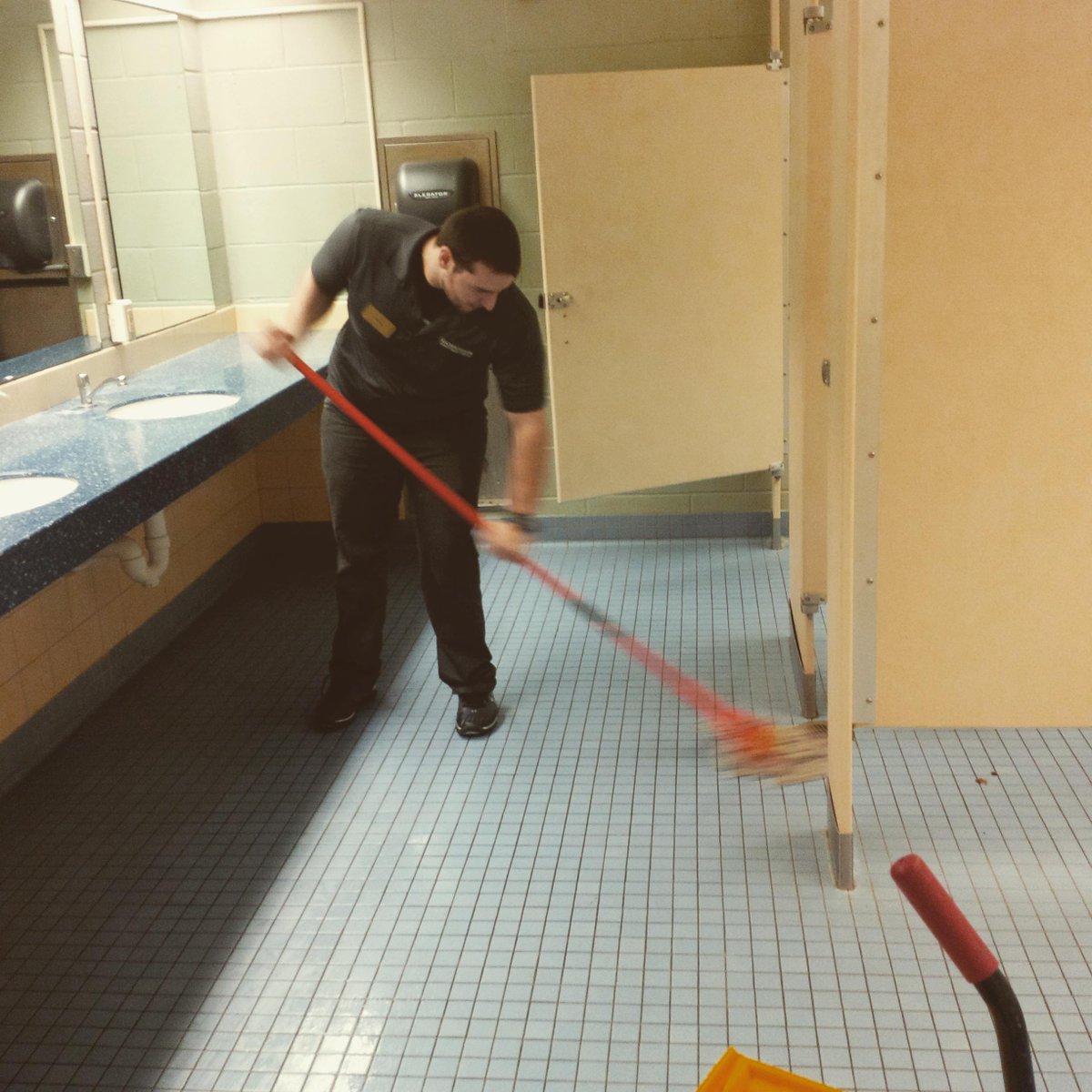 MattBednarikBDK's tweet photo. @iamclassi @theekevinbishop ooh watch me ooh watch me! I miss you guyz. This is kev mopping up poop. #HiddenPic http://t.co/02bAQYD0rj
