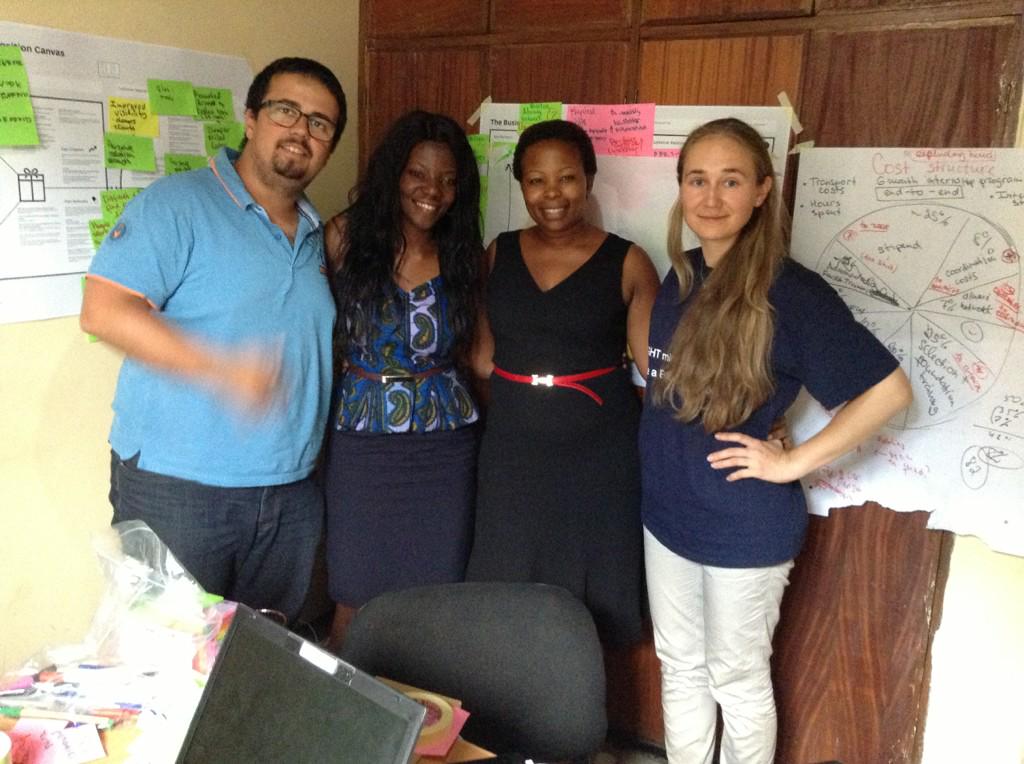 GalynaIgnatenko's tweet photo. great progress after an intensive pressure cooker session #bmgen #value #KpmgBright @RestlessDev @ssimonovski http://t.co/FiUFeY34ut