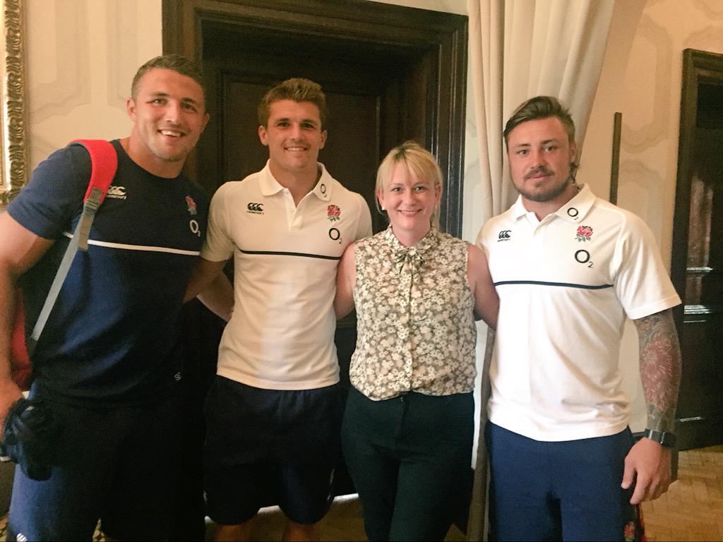 rachiechaddy's tweet image. Fabulous day and what a lovely man @SamBurgess8 #o2rugby #WearTheRose #RugbyWorldCup