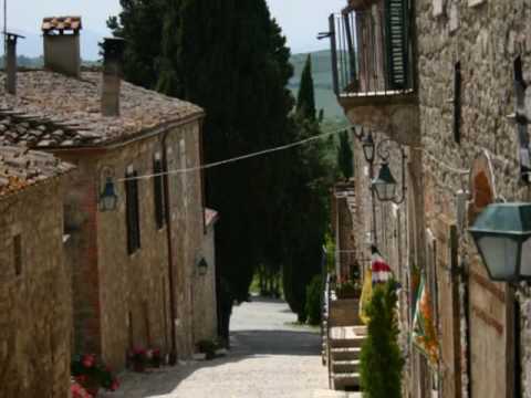 WYSKCollection's tweet photo. @laticastelli @WYSKLuxury The Romantic &amp; Wine &amp; Dine Edition #italy Luxury Destination http://t.co/ChZsxRoAsF