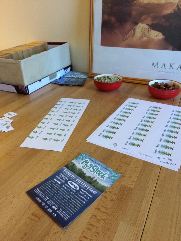 globaljusticegl's tweet image. Preparing for @MugStock stall! We&apos;ll be giving out free seeds and chatting about #foodsovereignty #freetheseeds