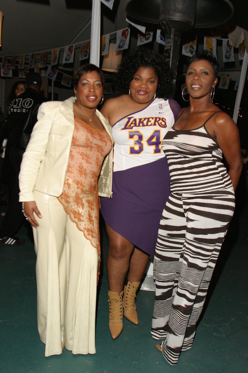 WalterLatham's tweet photo. Catch #TheQueensofComedy all day everyday on @hulu http://t.co/mQo9dUS3WU @sommoresofunny @REALAdeleGivens #Monique http://t.co/FhijnU1ZW2