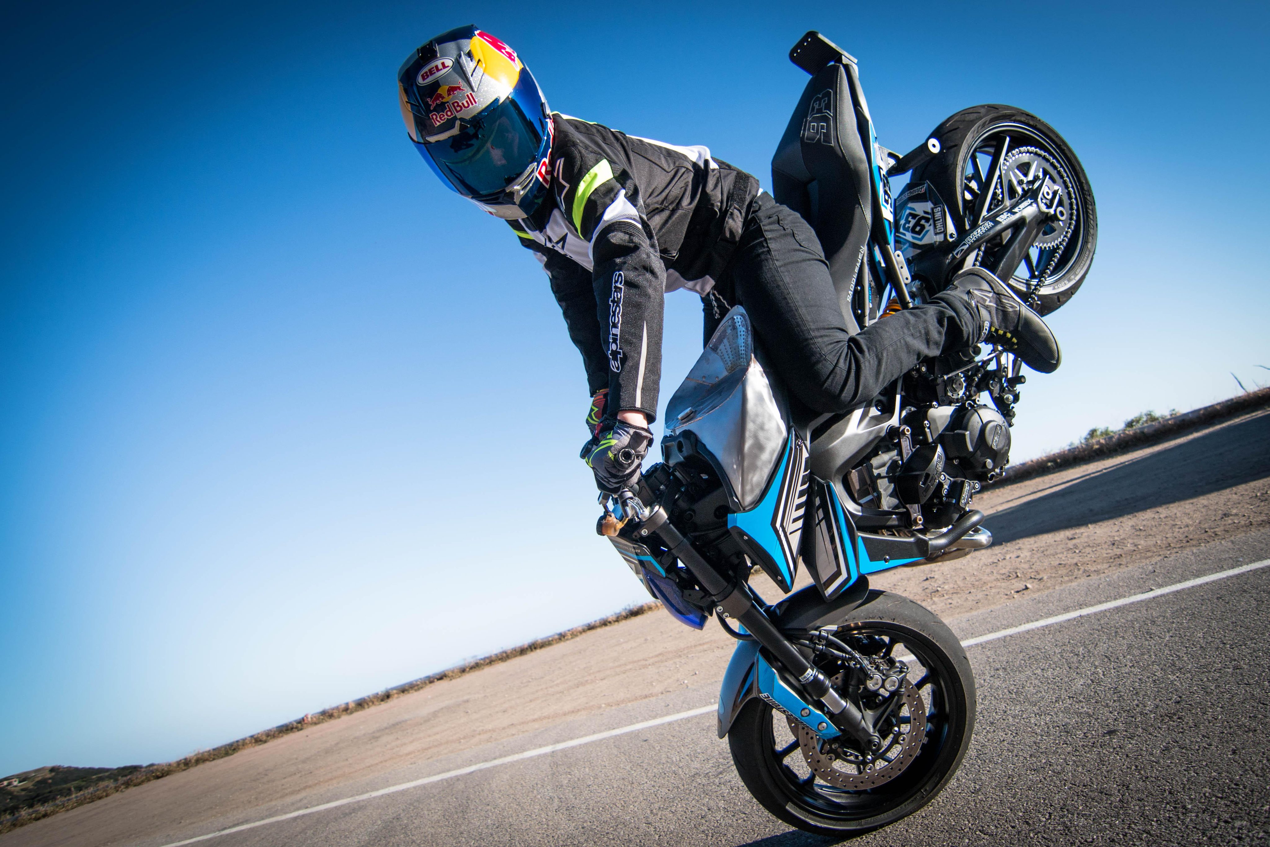 Yamaha mt09 Stunt