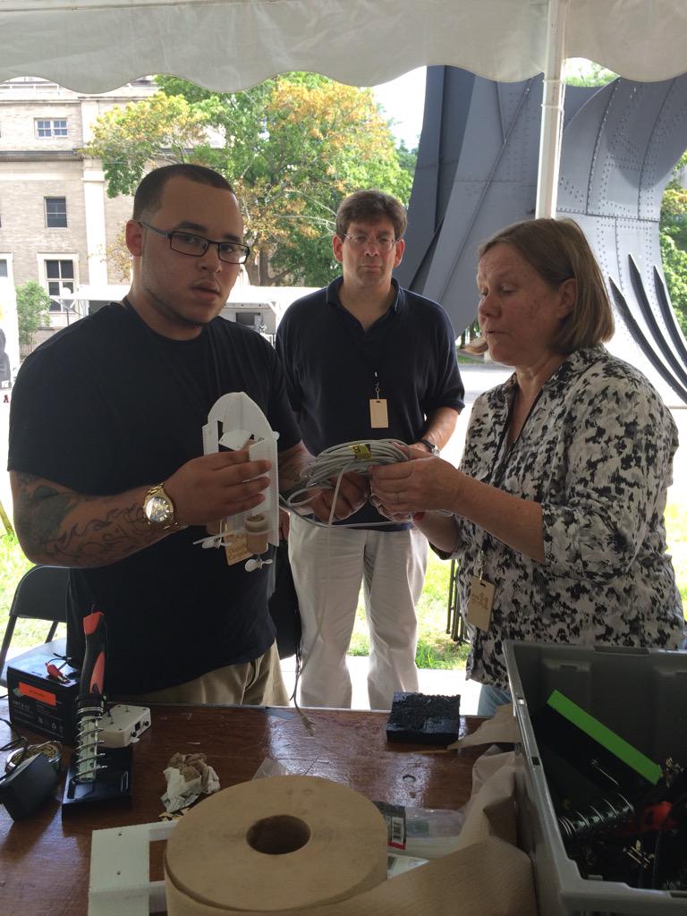 InfoFabEd's tweet photo. Day 2 of Kelly's AUQAROBOTICS workshop. They are about to go to the pool and test now! #fab11 #fabfest http://t.co/Y8WI5kuXlq