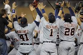 OneGottaGo_MLB's tweet photo. #OneGottaGo 
13' Tigers
14' Royals
12' Giants
13' Red Sox http://t.co/FhxIUXJJYp