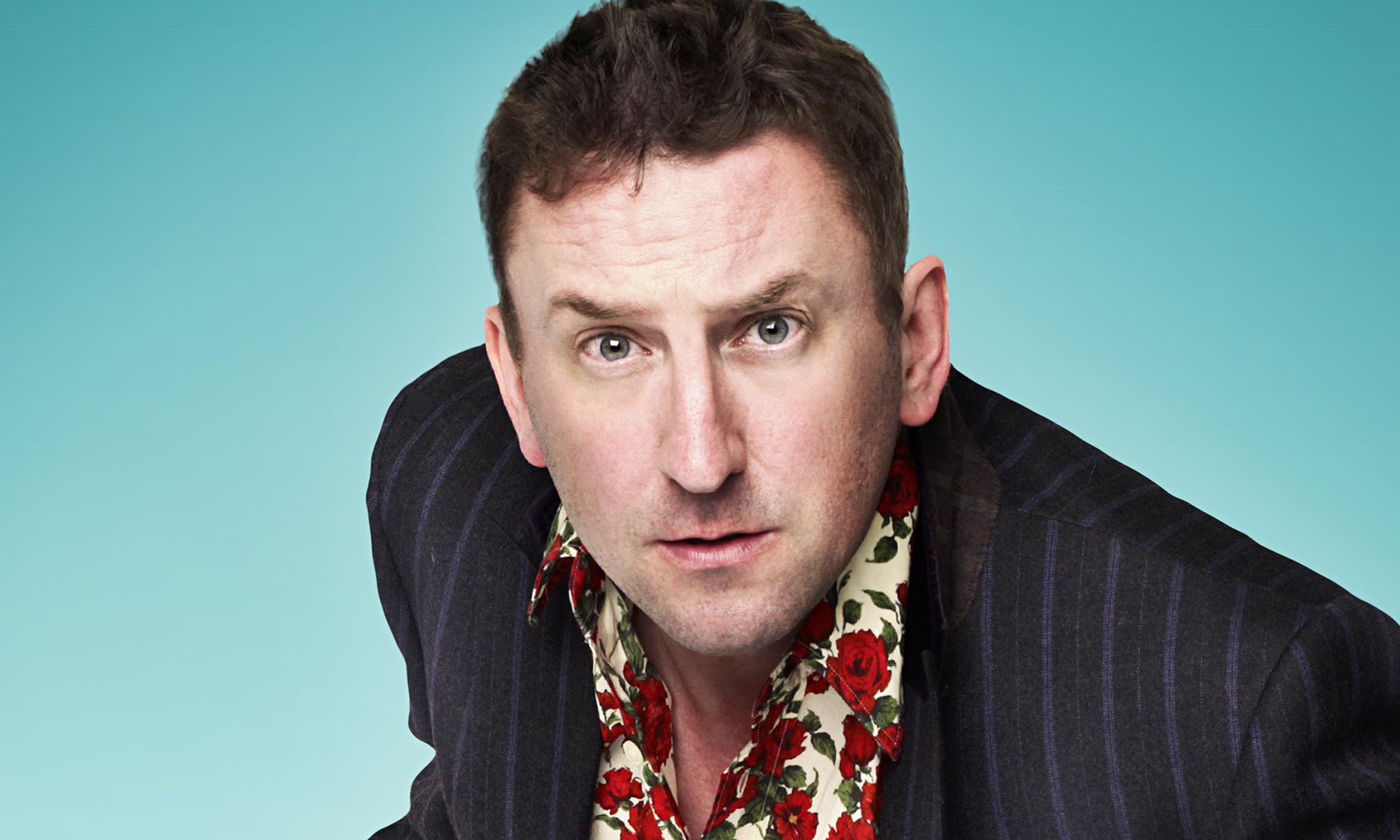We wish a very happy 47th birthday to master comic, Lee Mack. 