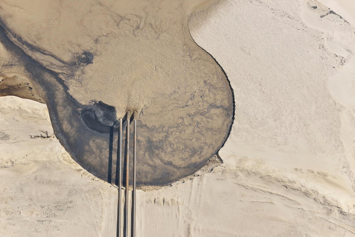 Unbelievable aerial photos of Canada's tar sands: bit.ly/1g5lSGm (photo: Louis Helbig) #noKXL
