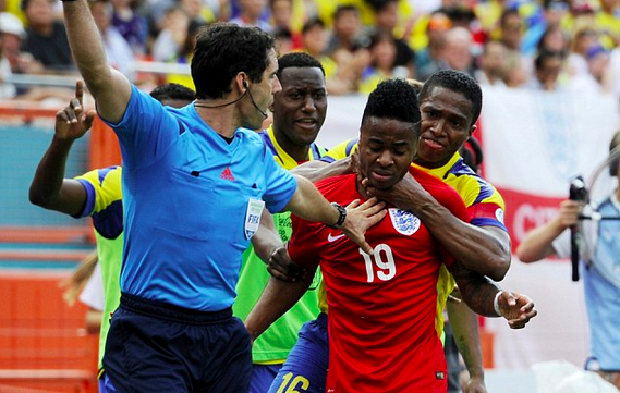 Happy birthday Antonio Valencia and thanks for giving us this! 
