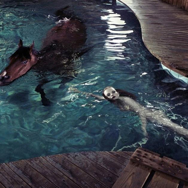 differtv_'s tweet photo. #differUye! Photographed by Steven Klein! (@stevenkleinstudio) http://t.co/urD8UbcyNI
