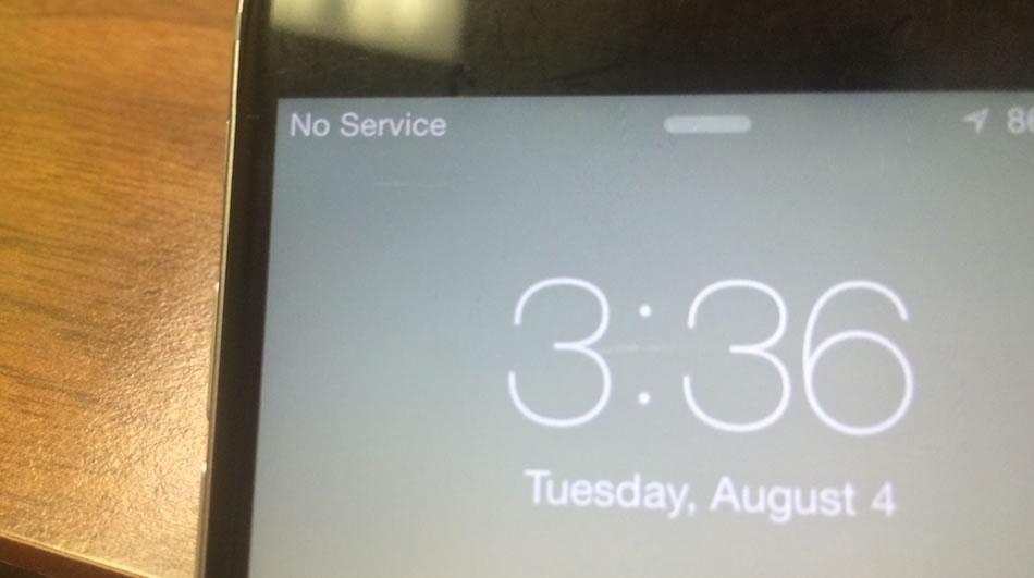 whnt's tweet photo. RT if you don't have any service! 

Social media users report widespread cell outages http://t.co/831MsIR3f1 http://t.co/VnADZkml5v