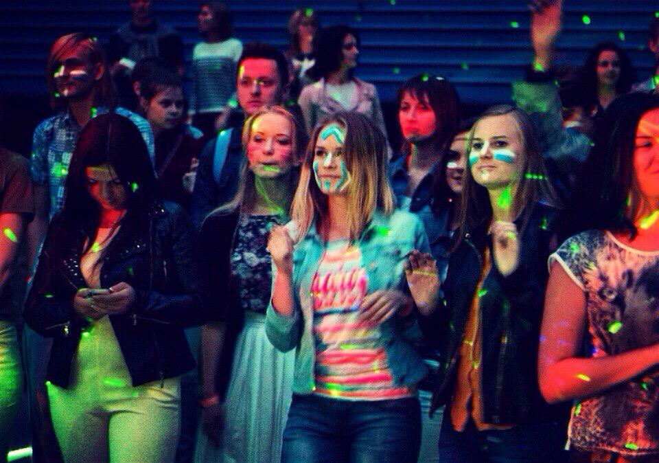 nastya76116's tweet image. Впервые такая неконтролируемая фотография
Мой взгляд все объясняет 
И чувства и эмоции❤️
И слов не надо
#Intelligency