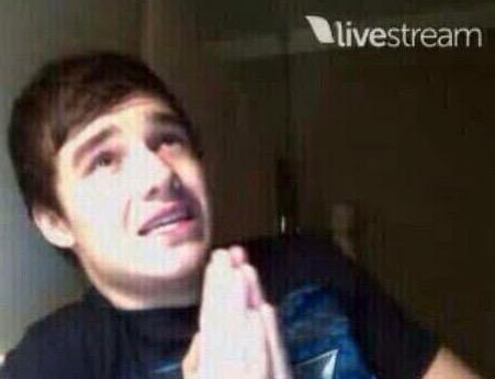 All1DFandom's tweet photo. 2016 PLEASE BE NICE WITH US

#1DonGMA http://t.co/1PURrFa1cC