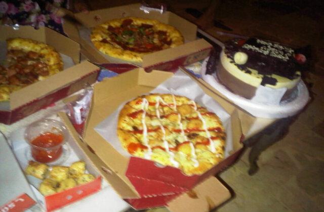 Happy brithday buat LAST NIGHT WITH MIRANDA yg 1thn @AhmadA_muksin <a href="/wahana_ba/">Bayu Narendra</a> @ringgo_colony @deni_alfian95 *toos*