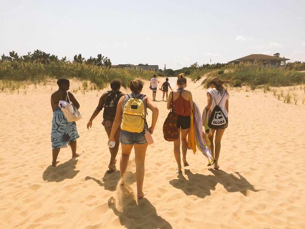 LubutoVBLW's tweet photo. ☀️🌊 beach day concluded 💙💡 http://t.co/kphdcU7yNW