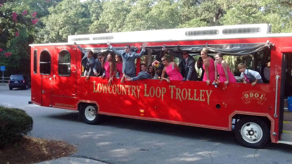 LowcountryLoop's tweet image. #ridetrolleystyle.....another happy wedding party