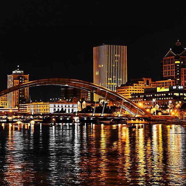 rochester's tweet image. Golden city #ROC. Shared by @pattysin #ThisIsROC #RochesterNY