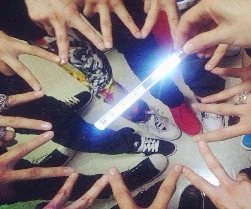 8525Xoxo's tweet photo. #1YearWithEXOL
#EXOL1stAnniversary
#EXOLDay
#HappyEXOLDay http://t.co/gfJ1Y7ccDl