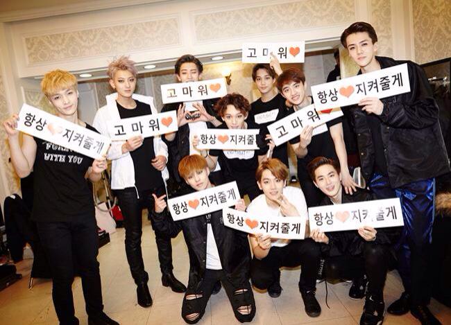 8525Xoxo's tweet photo. #1YearWithEXOL
#EXOL1stAnniversary
#EXOLDay
#HappyEXOLDay http://t.co/gfJ1Y7ccDl