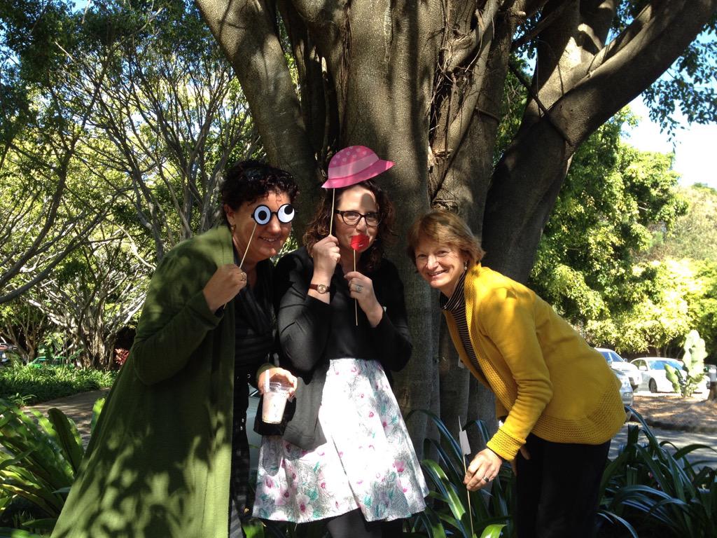 StaceyMullin's tweet photo. #lismhsie doing our fieldwork #getamongit http://t.co/ncxCgADwVp