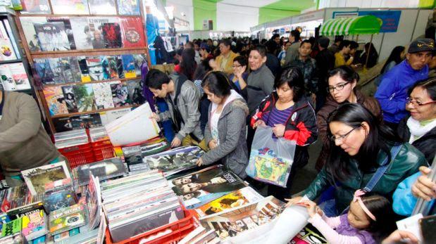 IEPeruanos's tweet photo. @FilLima2015: Estos fueron los libros más vendidos de la feria #FilLima2015 http://t.co/FnAEe79egD http://t.co/qAGyGt7Gbb