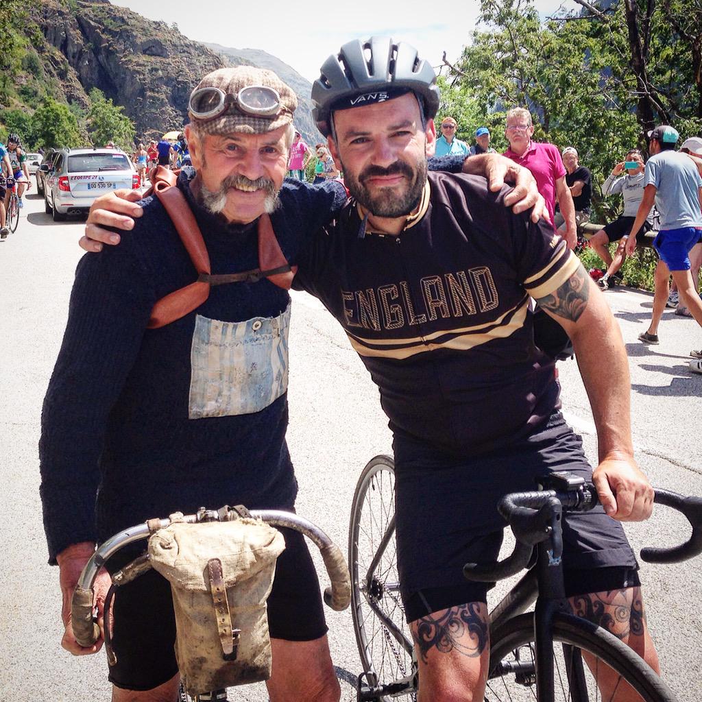 Bis zum Gipfel!
<a href="/Luciano/">Tudo menos o véio da havan</a> Berruti auf dem Weg nach oben getroffen.
Dafür hat sich's gelohnt.
47/18