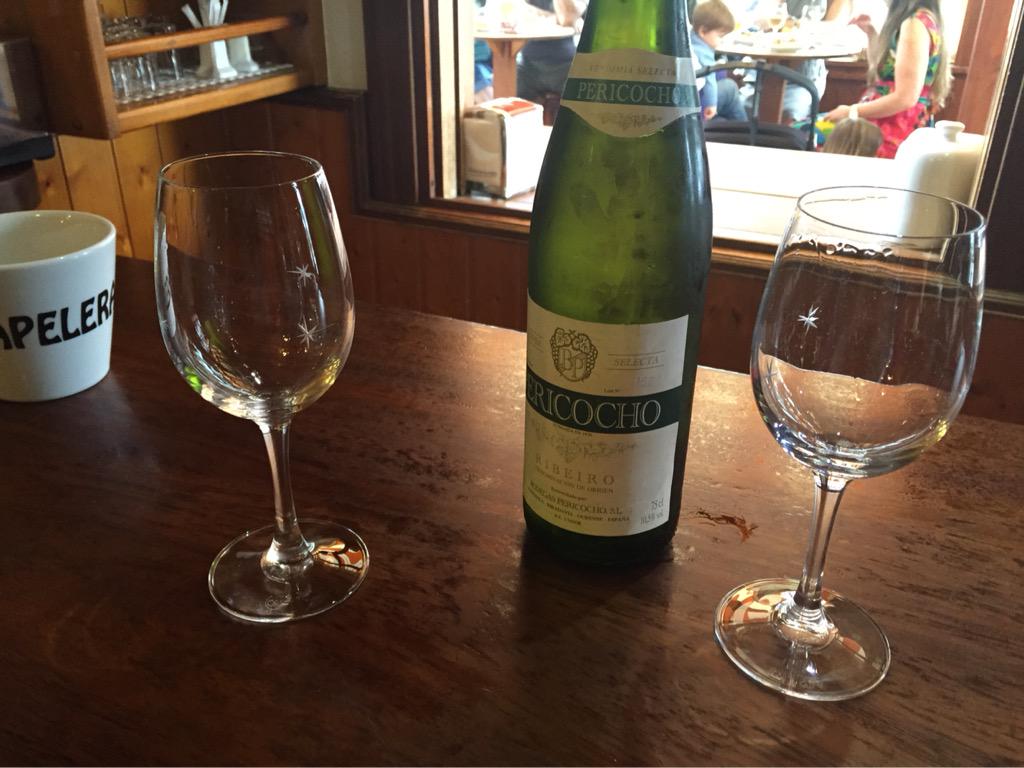 baialabai's tweet image. Galiza #janari #tripadak #tragar #beber #vivaelvino #ribeiro