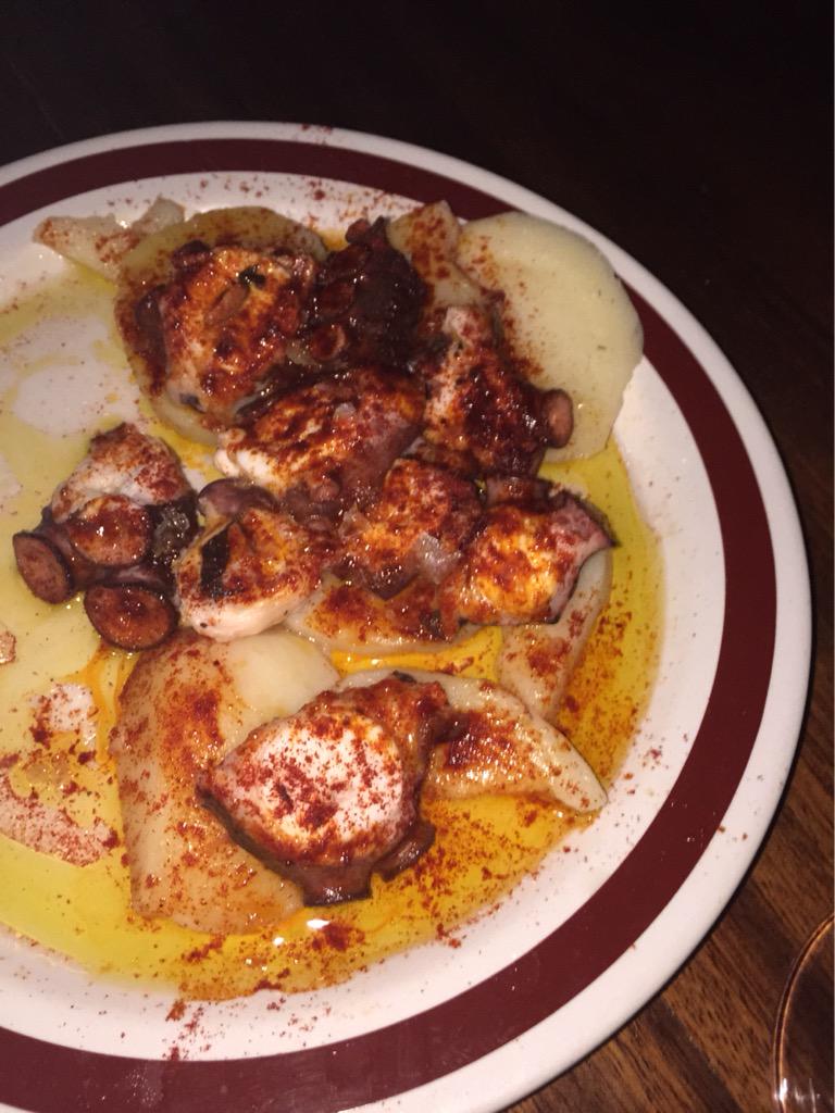 baialabai's tweet image. Galiza #janari #tripadak #tragar #beber #vivaelvino #ribeiro