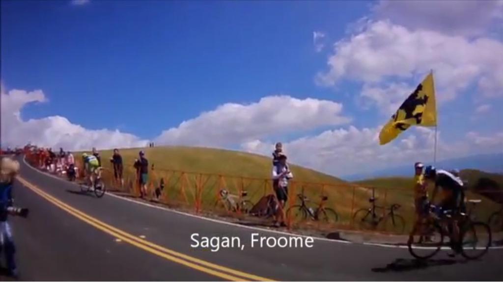 maximus_hoggus's tweet image. @ventoux77 @Digger_forum that is quality! Dawg even starts to zig zag as Sagan rides away from!
