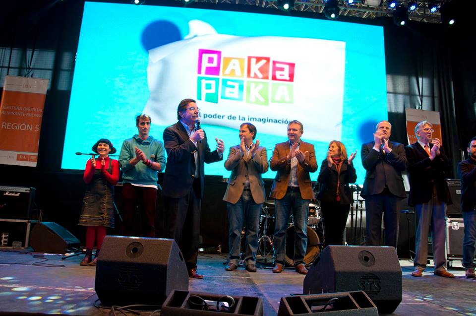 joselepere's tweet photo. Agradecemos al ministro de Educación, @AlbertoSileoni, por haber traído tanta alegría a padres e hijos d #AlteBrown http://t.co/zudF3LtcvN