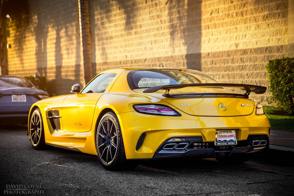 Mercedes SLS AMG