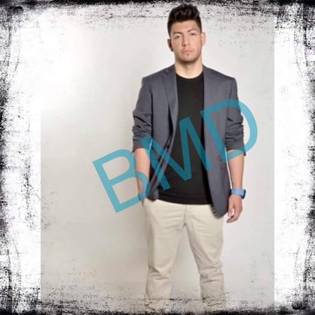 ZahoBmd's tweet photo. Please chose image of them plz @Birdman_Bmd http://t.co/2cFCjzYkRD