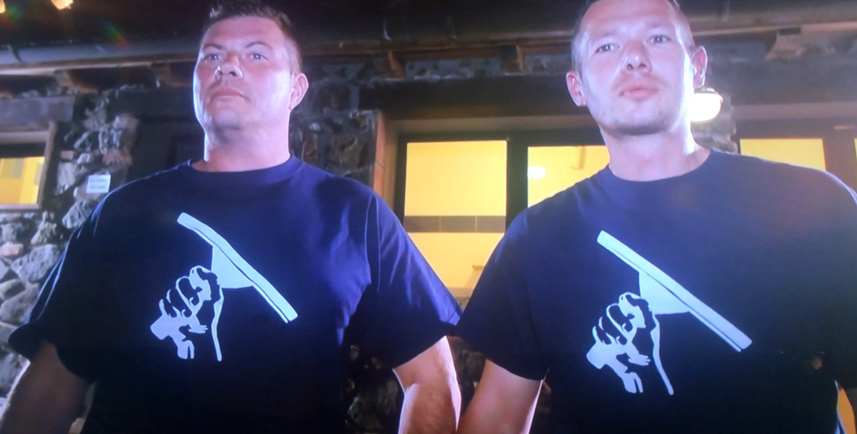 LeeBurbidge's tweet image. This scene is just too funny for Twitter #HelloCampers