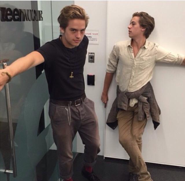 Happy birthday to the very hot Dylan & Cole Sprouse   