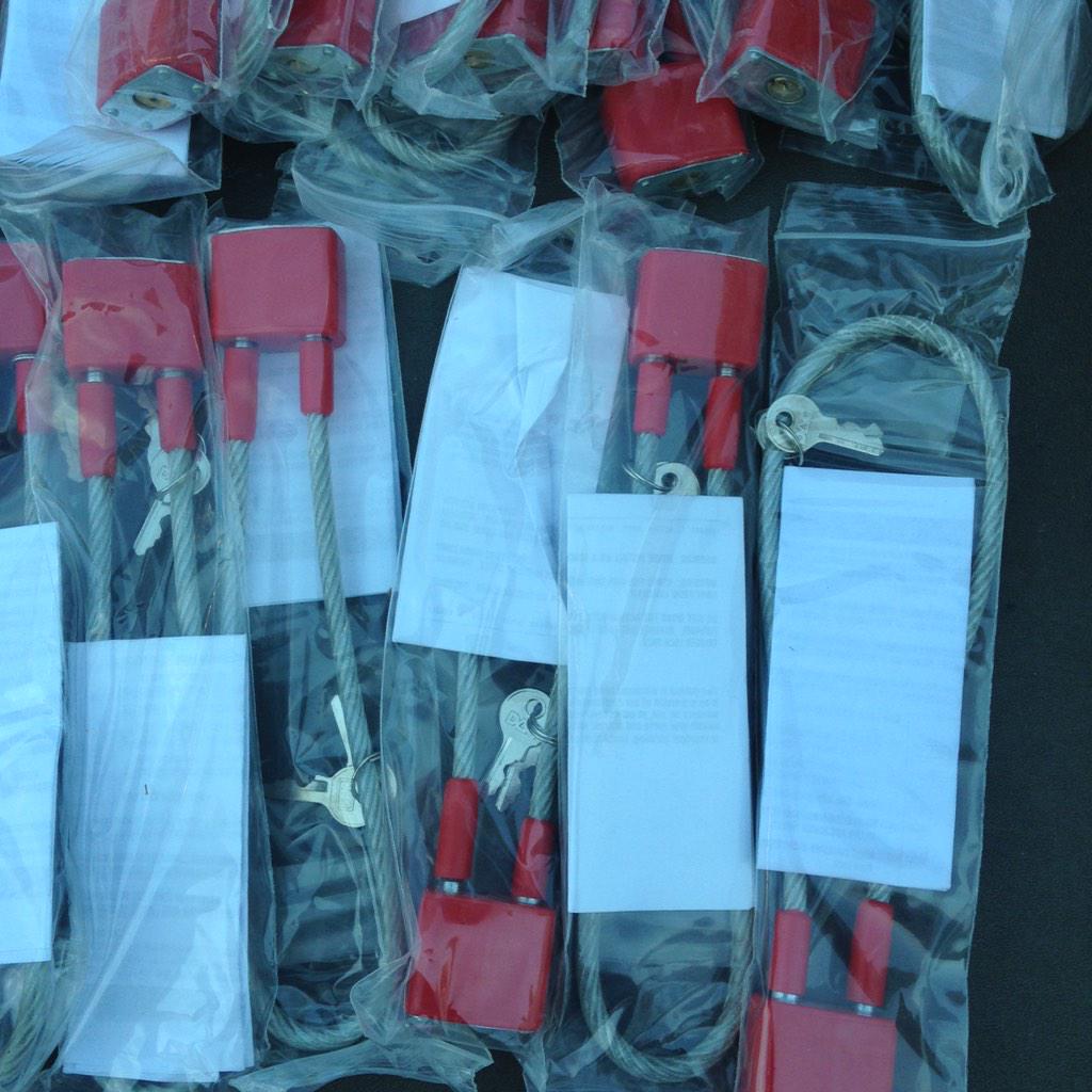 DelrayBeachPD's tweet photo. Make sure you meet the real Delray Beach PD CSI and collect a DNA kit and a gun lock! #DBNightOut #NationalNightOut http://t.co/Px6gt3kky5