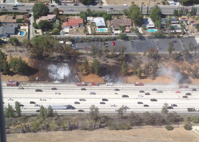 LAFDvalley's tweet photo. #LAFDAirOps also monitoring from above. #118fire http://t.co/gq1x1lCN9x