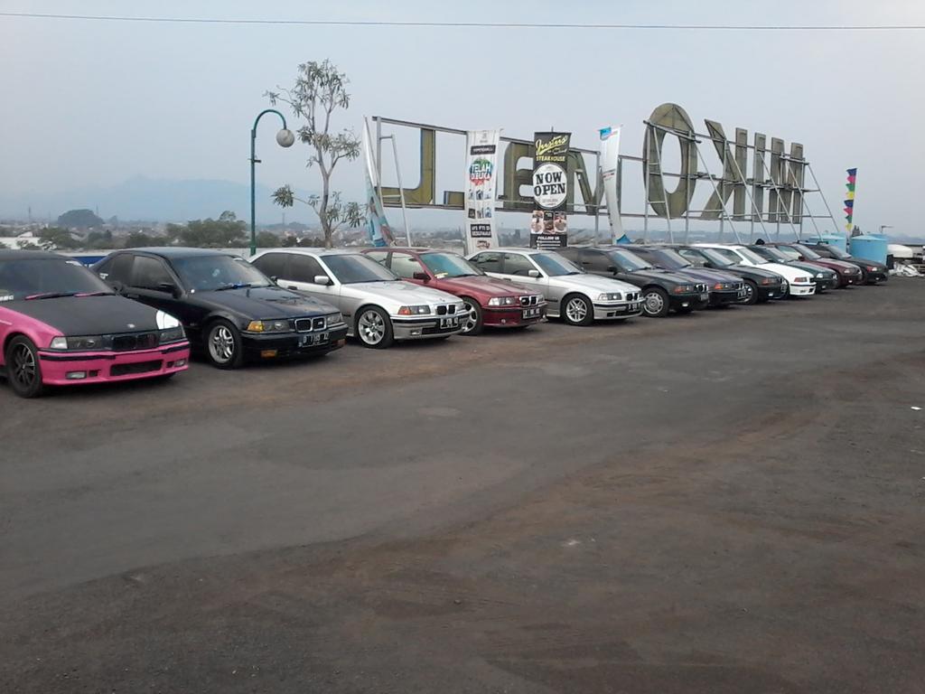 Yang ingin gabung ke E36ers Priangan Barat (Bandung, Purwakarta &amp; dan sekitarnya) bisa kontak <a href="/Ardiansyah_Dea/">Yuzha, SH</a>