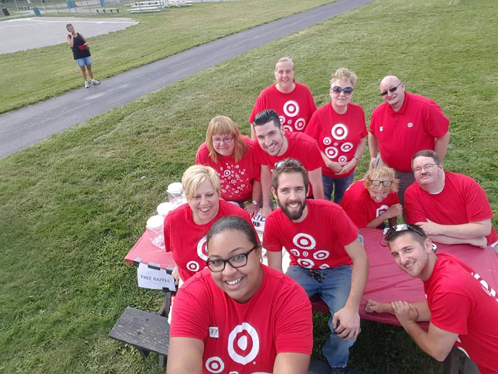 DNasceif's tweet photo. So proud of this team making NNO a huge success! #community #bestteamever @willsingleton5 @ChrisAtomKing @kmillertgt http://t.co/7ux0Q0hdtA