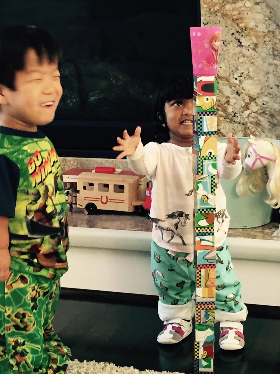 JenArnoldMD's tweet photo. Block tower! Zoey is a builder! http://t.co/zl64UqRz1W