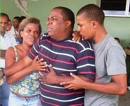 Gabi_sosa1's tweet photo. - Papá te presento a mi novio..
- http://t.co/GJjaGkIujz
