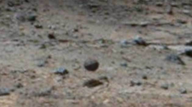 cryptoworld's tweet image. Levitating Sphere seen on Mars by Curiosity Rover. cryptoworld.co.uk/levitating-sph…