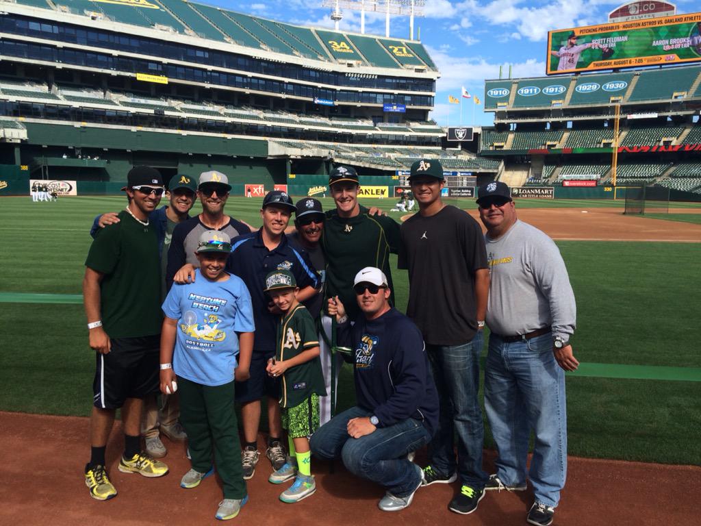 nbpearlbaseball's tweet photo. #PearlSquad #WeAreNeptuneBeach http://t.co/NB0TxOs4xI
