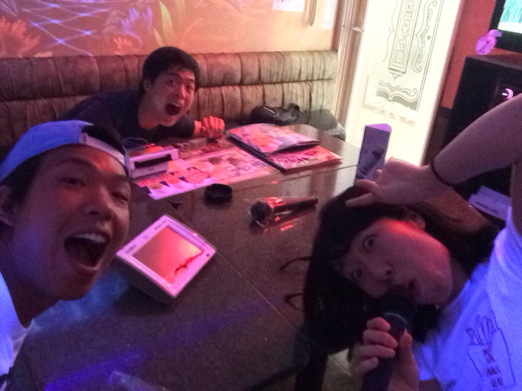 777_breeze's tweet photo. 半年ぶりのカラオケえええええい！！！ http://t.co/kjmG1qoyVh