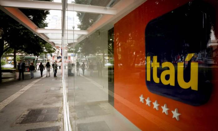 JornalOGlobo's tweet photo. Itaú Unibanco tem lucro líquido de R$ 5,9 bi no segundo trimestre. http://t.co/oHHzvVA4z1 http://t.co/7i1HNQrw5B