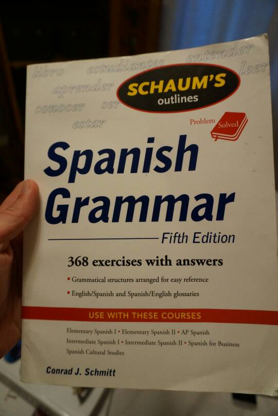 SlateUp's tweet image. Need a free textbook? Students are using #SlateUp4Books and #theircollege to give away textbooks to students!