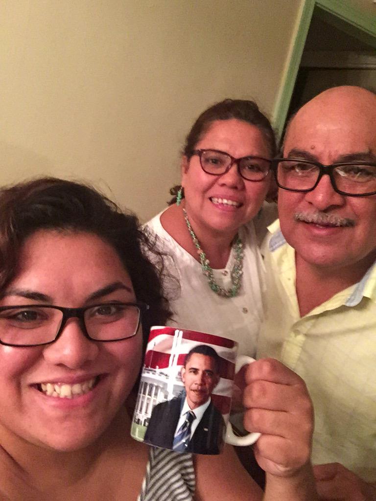 chikidita's tweet photo. @BarackObama HAPPY BIRTHDAY MR.President from familia Guevara In Houston Tx http://t.co/CLe4iCxtXw