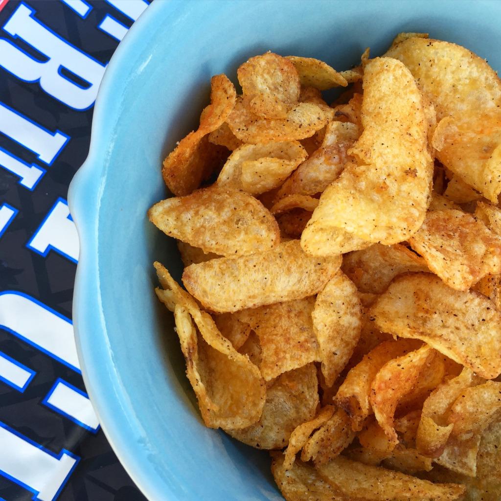 ChipDipper's tweet photo. Dutch Crunch Bistro Blend Kettle Chips https://t.co/hd6Kx7lJmN http://t.co/KCj1nXNzW9