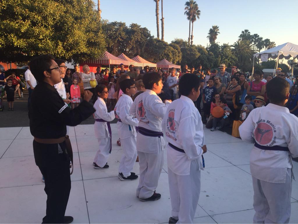 OurSantaMonica's tweet photo. #SantaMonica PAL kids show off their amazing talents at #NationalNightOut
#GetActiveSM
#NNO2015
#MyDayInLA http://t.co/ktOinB9Izt