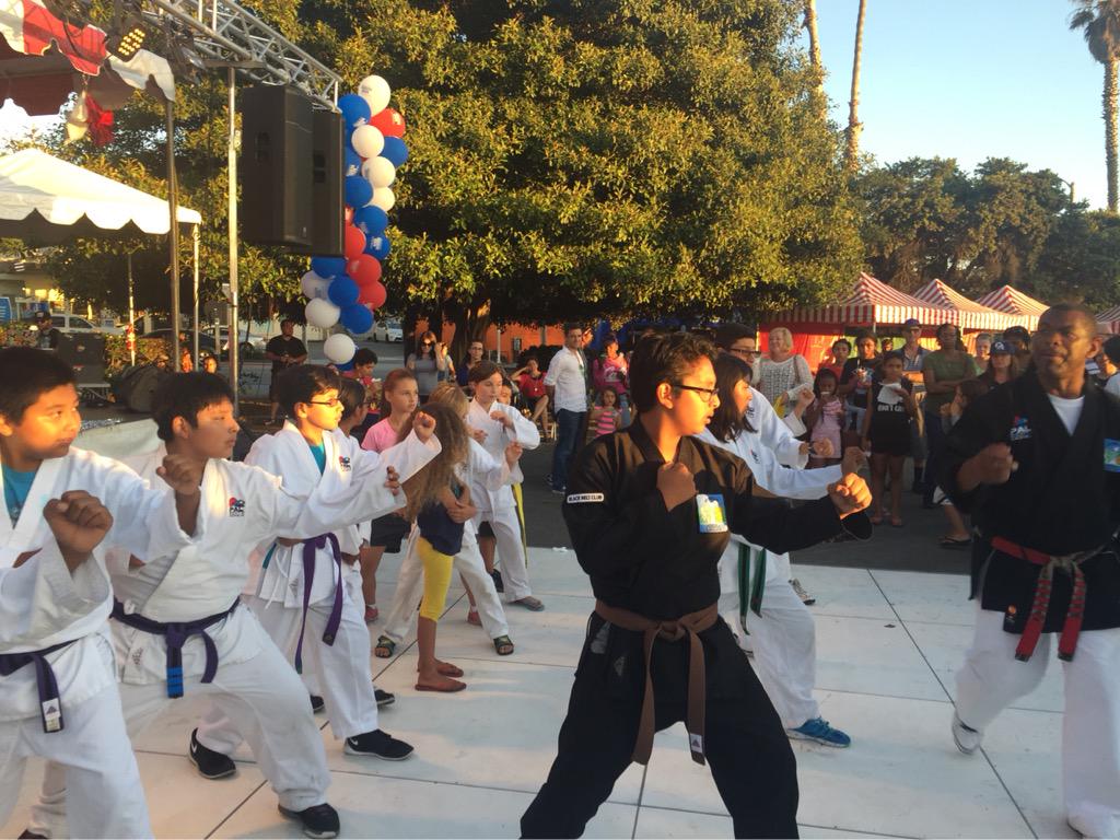 OurSantaMonica's tweet photo. #SantaMonica PAL kids show off their amazing talents at #NationalNightOut
#GetActiveSM
#NNO2015
#MyDayInLA http://t.co/ktOinB9Izt
