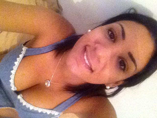 LaSexyYessi's tweet photo. Feliz noche, a dormir 👍😘 http://t.co/VzKcDiNe5v