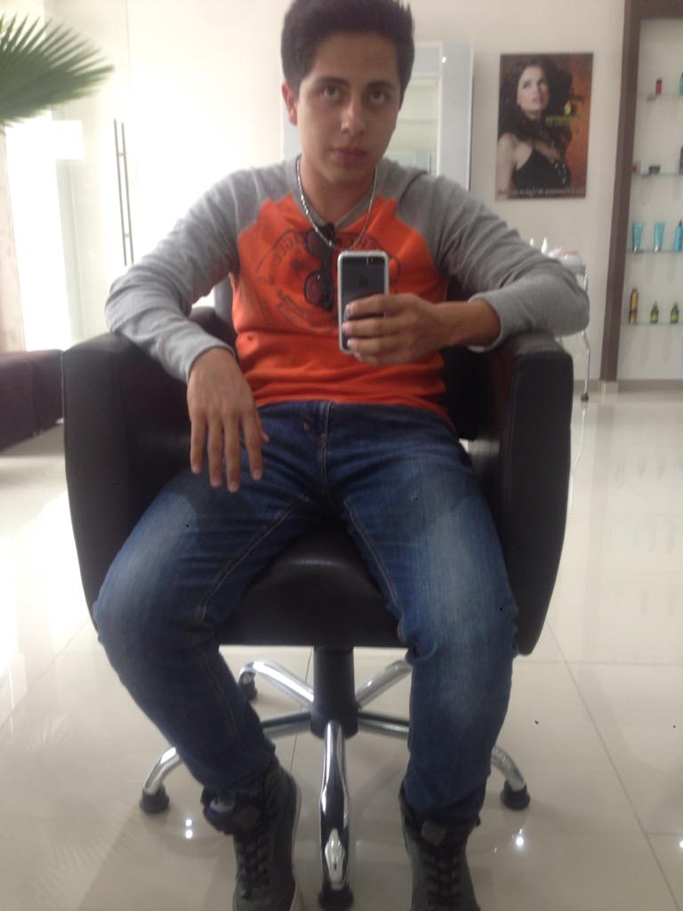 Giio089's tweet photo. #supra http://t.co/f6OX55BWU9